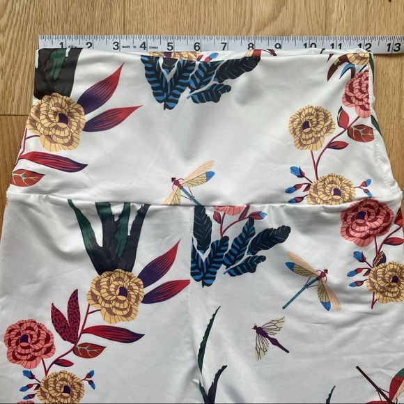 NEW SHEIN HIGH RISE FLORAL LEGGINGS - S - Picture 7 of 10